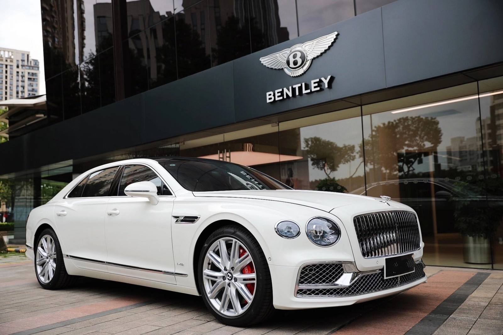 賓利汽車(chē)畫(huà)冊設計